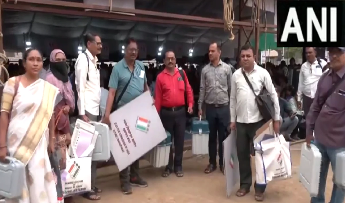 Voting On 13 Seats Of The Fourth Phase Of Lok Sabha Elections In Uttar