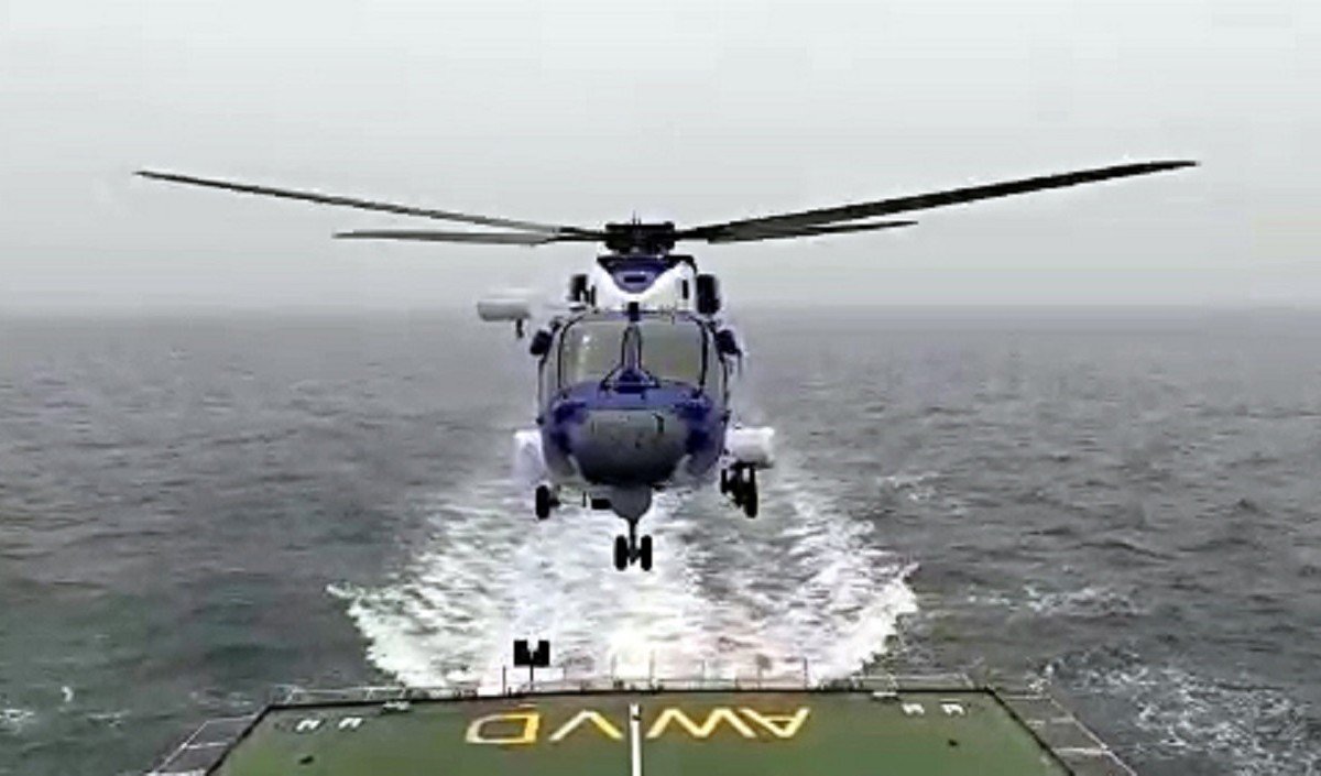 coast guard helicopter crashes in porbandar gujarat three crew members killed