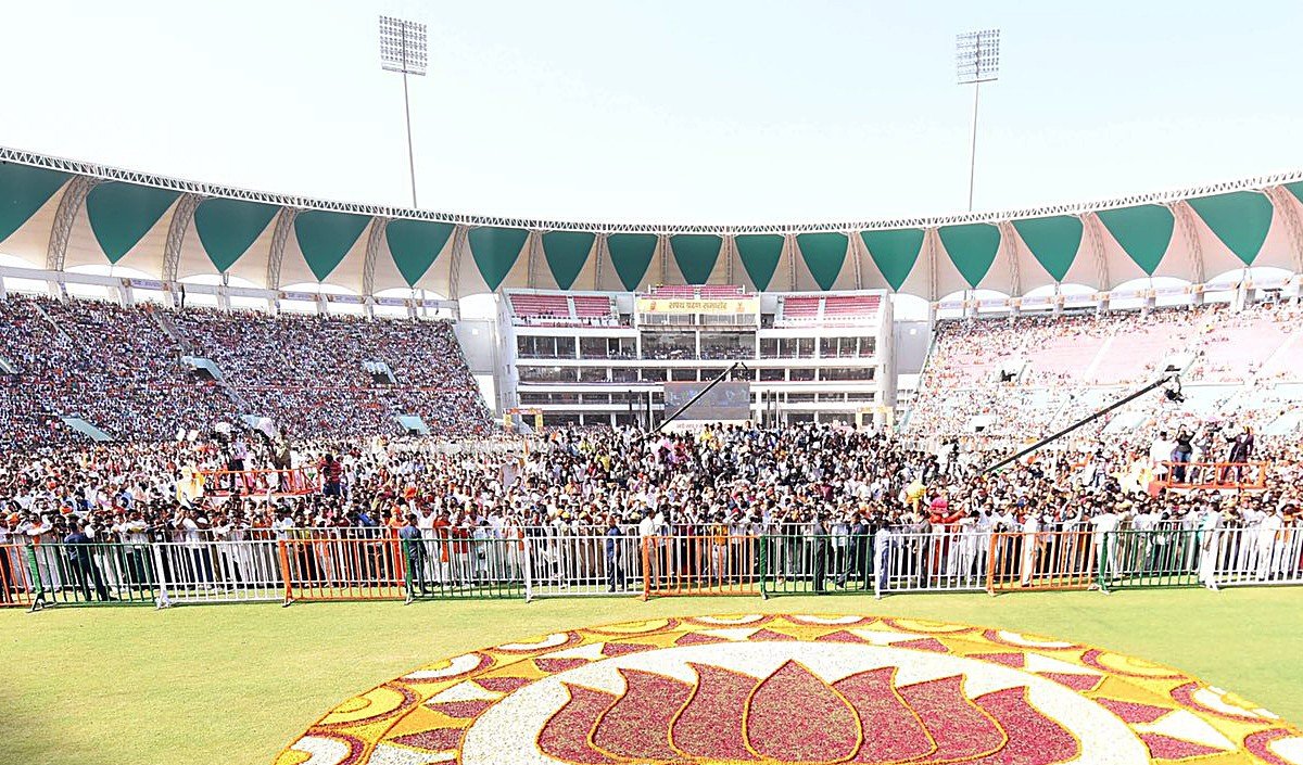 ekana cricket stadium large 1547 166