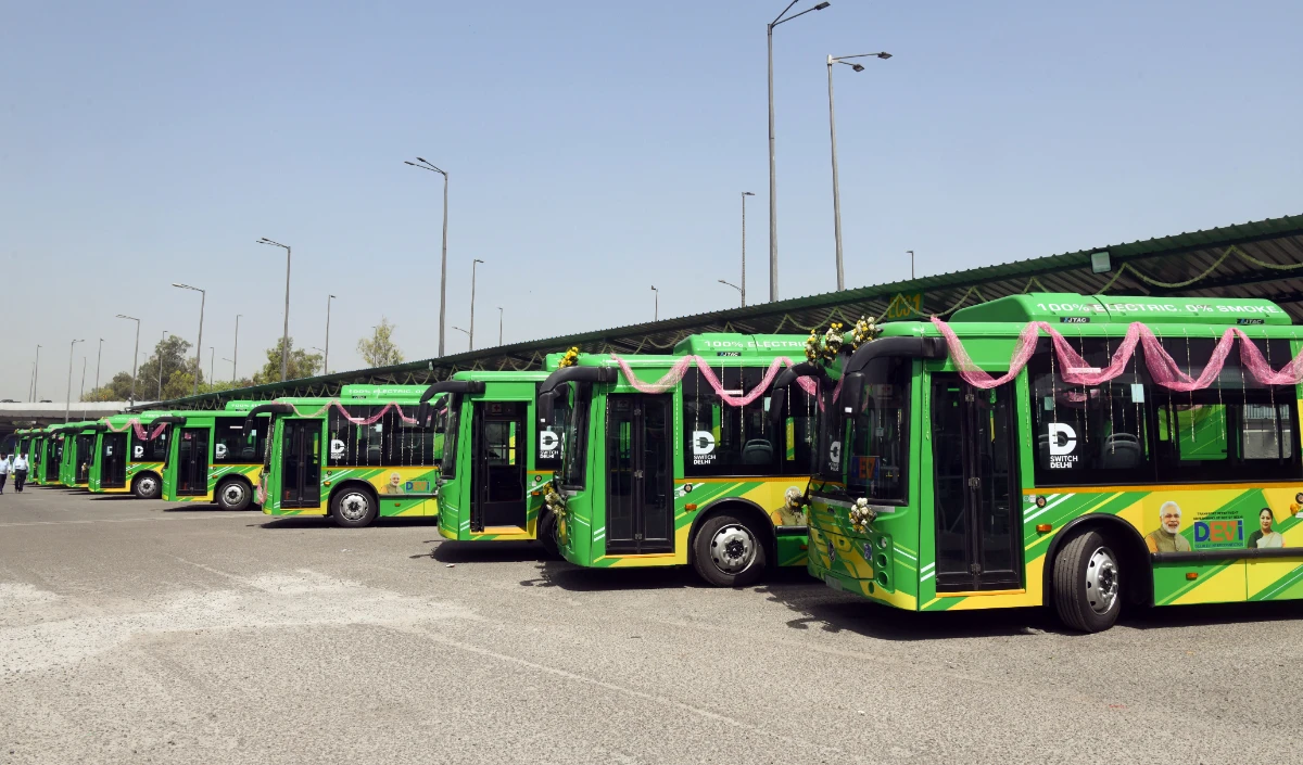 delhi get 500 new electric buses transport minister claims 1000 by the end of the year