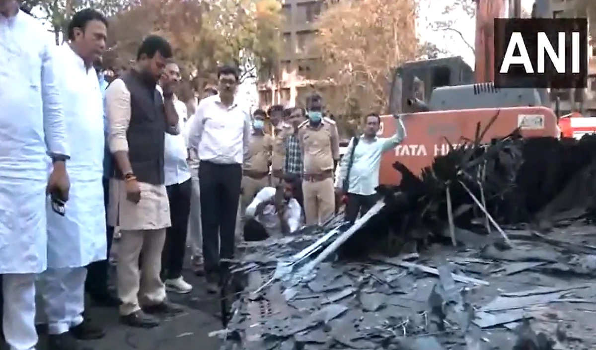air india crash large 0936 153.webp