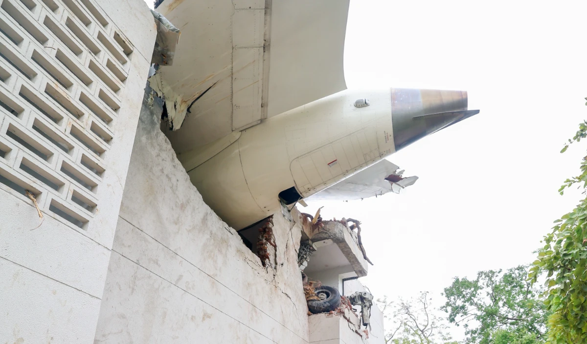 air india plane crash large 1545 21.webp