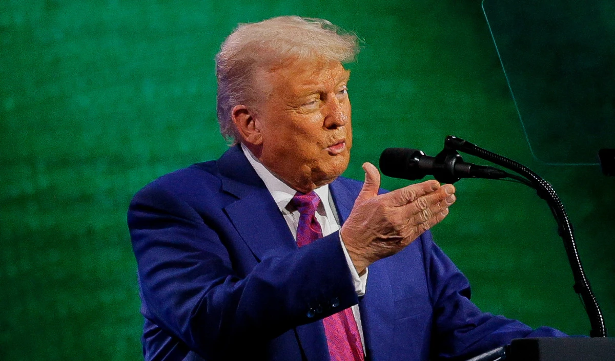 donald trump large 1312 8.webp