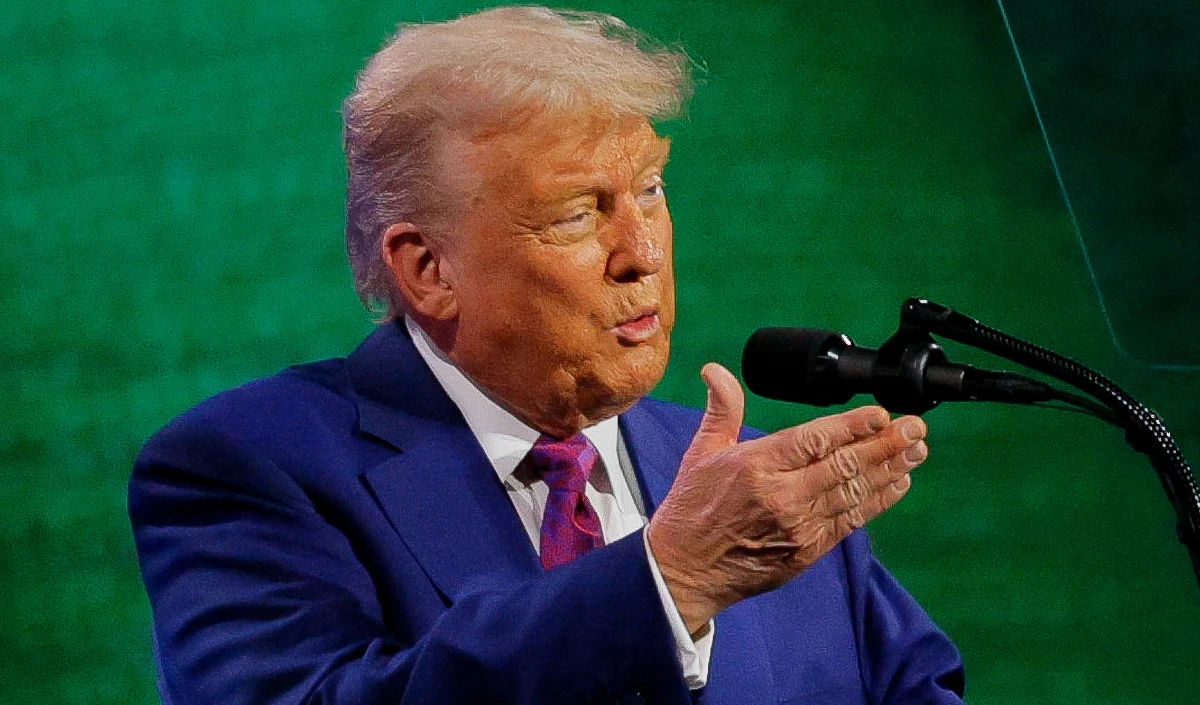 trump large 0707 8.webp